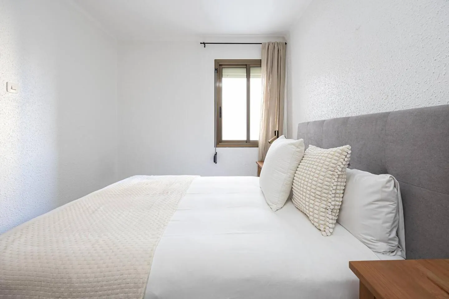 Cozy Apt In Cornella 2 Mins From The Metro La Gabarra