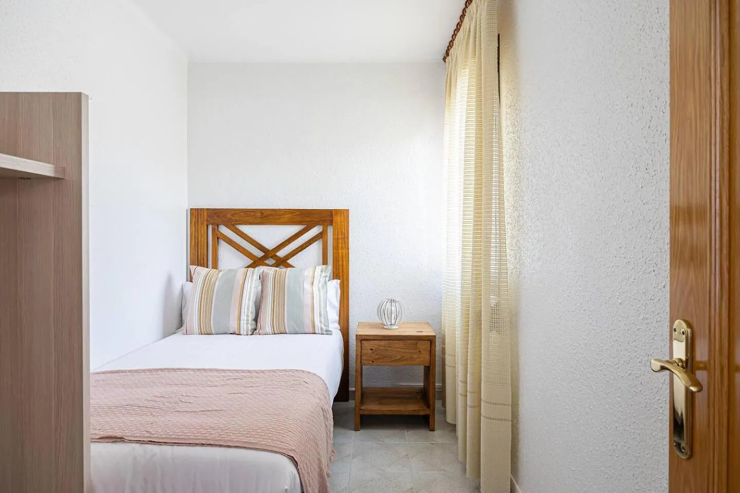 Cozy Apt In Cornella 2 Mins From The Metro La Gabarra