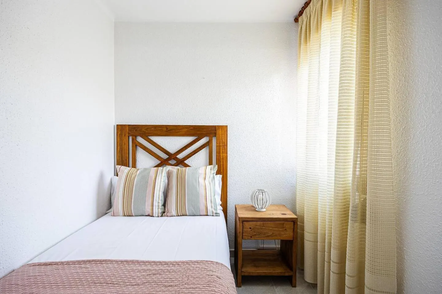Apartment Cozy Apt In Cornella 2 Mins From The Metro La Gabarra